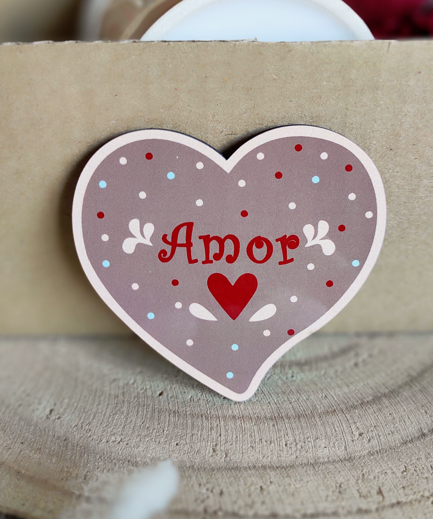 Box caneca, vela aromática de morango e íman ou pendente, em MDF - Sonhos de Gengibre