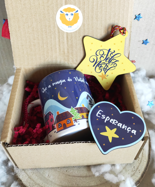 Box caneca, íman e pendente em MDF - Aldeia de Natal